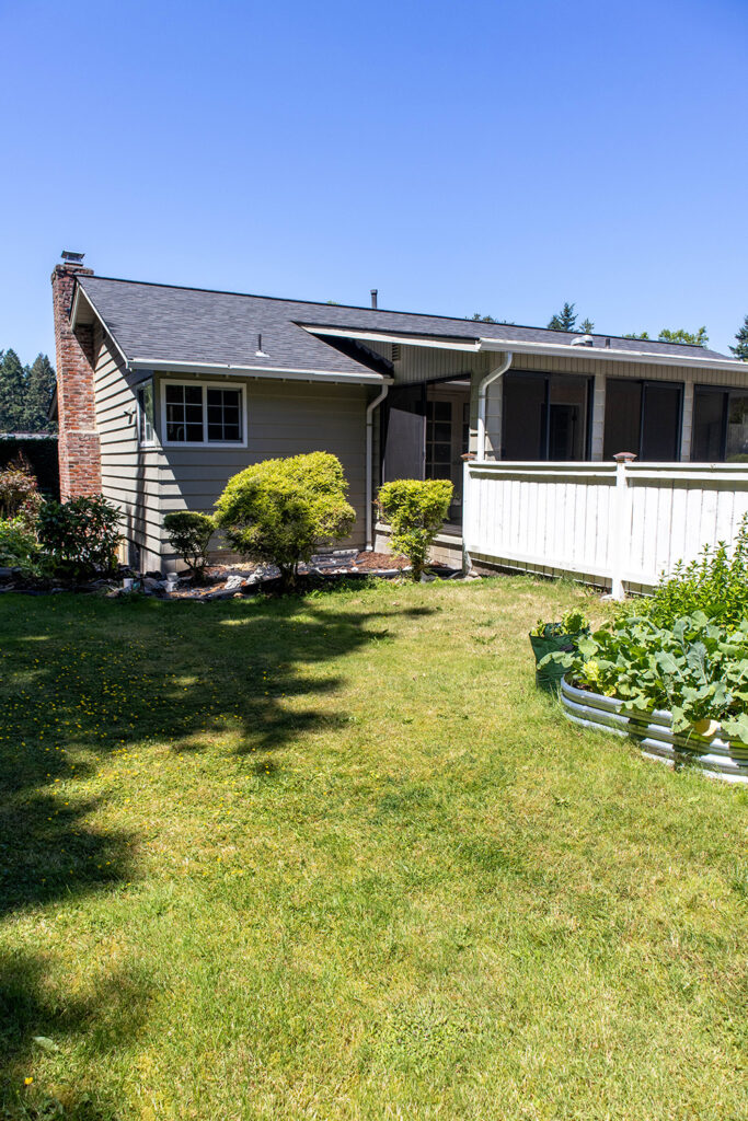 Peace Zone adult family home in Auburn - backyard garden